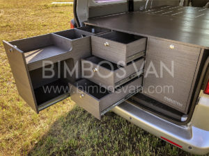 Mueble cama y cocina para VW larga. Bimbos Van