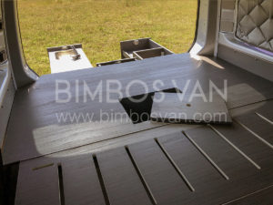 Mueble cama y cocina para VW larga. Bimbos Van