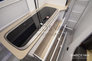Ducato H3 L4 Camper con garaje para paramotor y bicicletas. Bimbos Van equipación de furgonetas