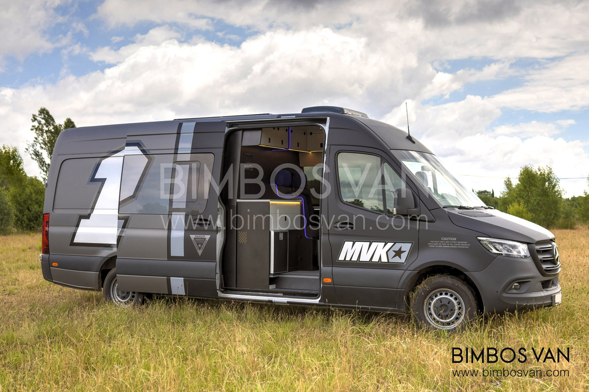Mercedes Sprinter Moto GP Maverick Viñales