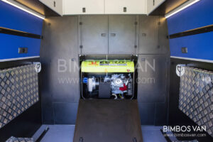 Mercedes Sprinter Moto GP Maverick Viñales
