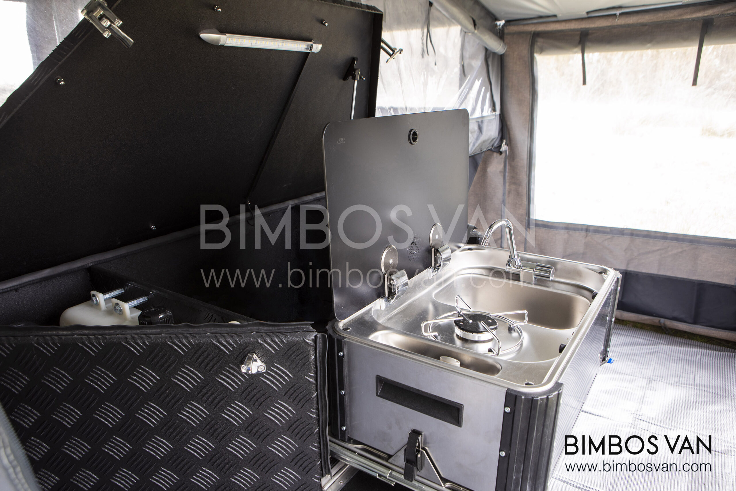 Remolque 4x4 offroad para Ford Raptor. Bimbos Van