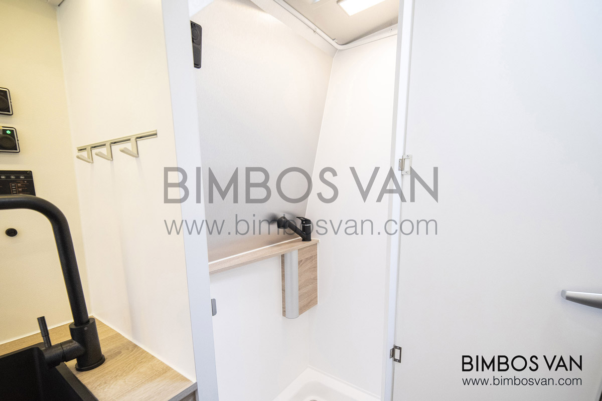 Mercedes Sprinter 4x4 Camper Bimbos Van