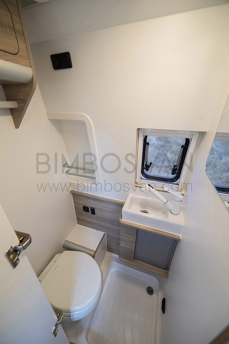 VW Crafter By Bimbos Van. Furgoneta Camper